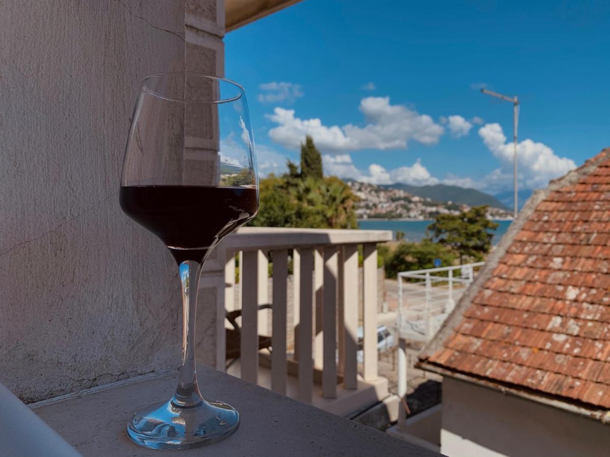 Apartmani Mina Herceg Novi Eksteriør billede