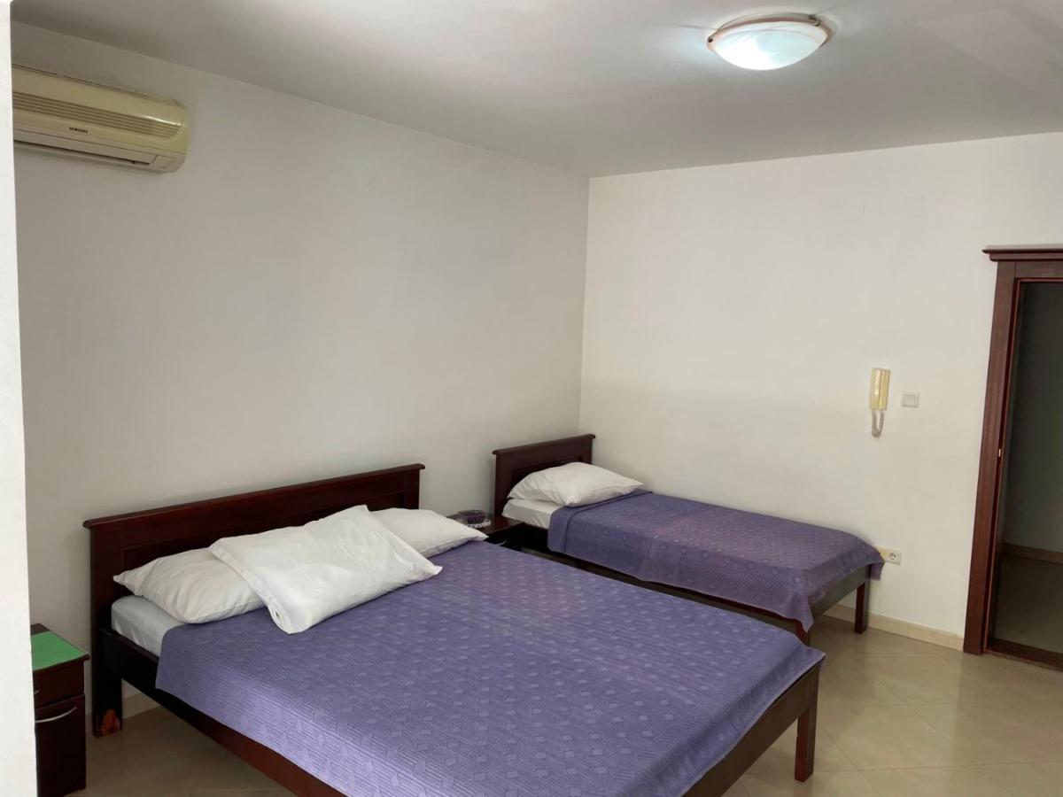 Apartmani Mina Herceg Novi Eksteriør billede